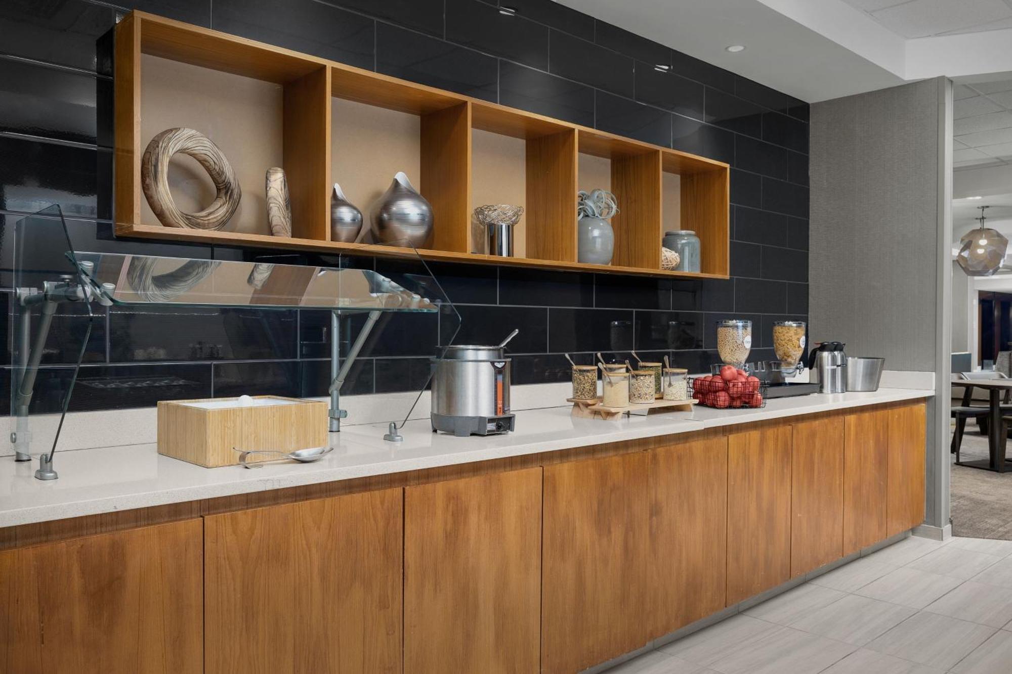 Springhill Suites Boston Peabody Bagian luar foto